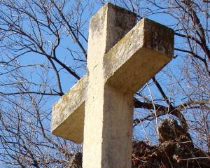 Piermarquette Cross_crop