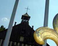 old church steeple_pic200x160